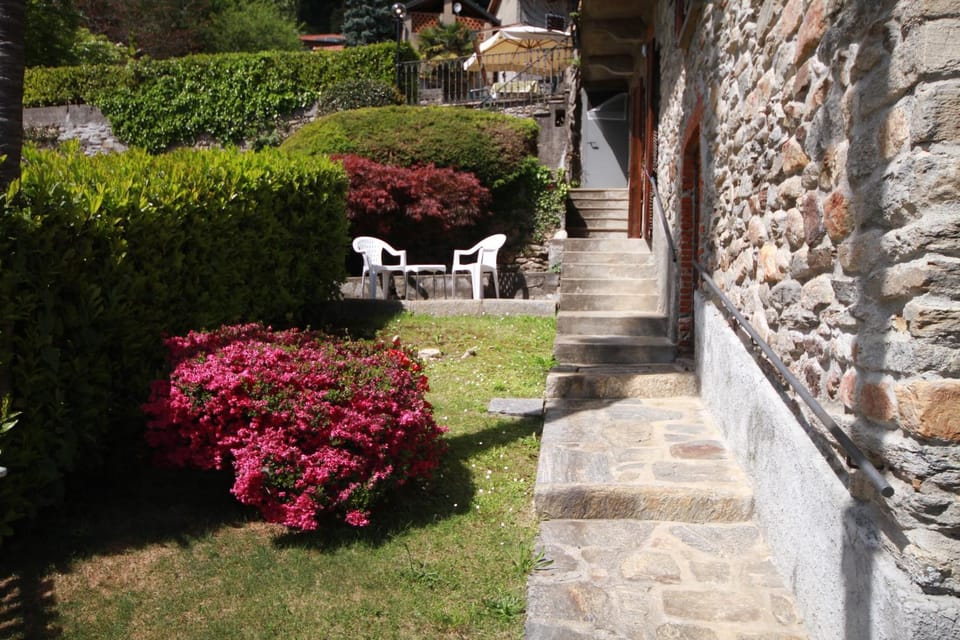 Facade/entrance, Garden