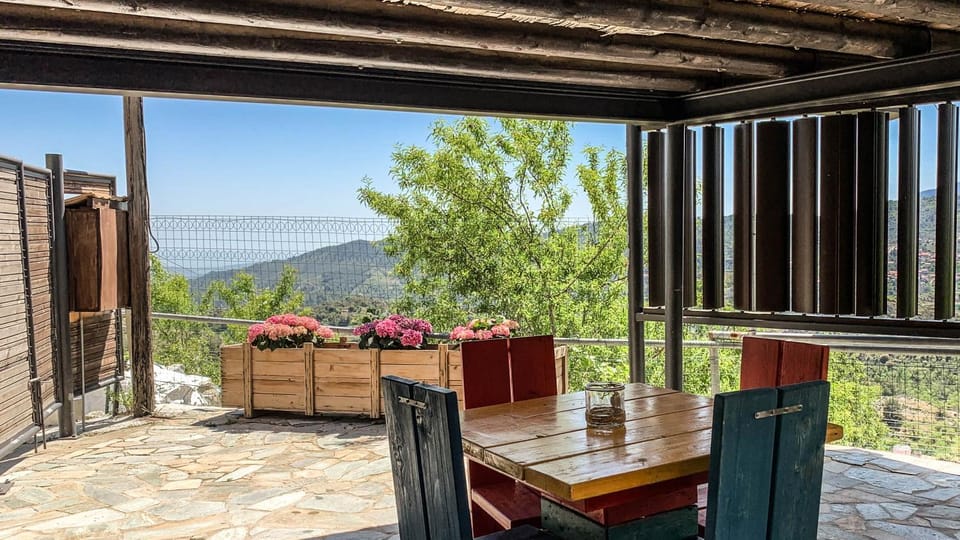 Garden, Mountain view