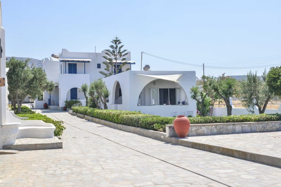Property building, Garden, View (from property/room), Balcony/Terrace