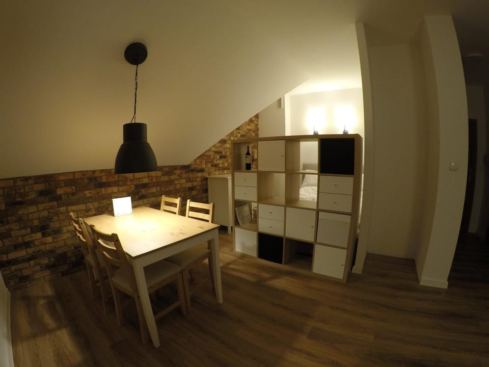 Photo of the whole room, Dining area, Bedroom