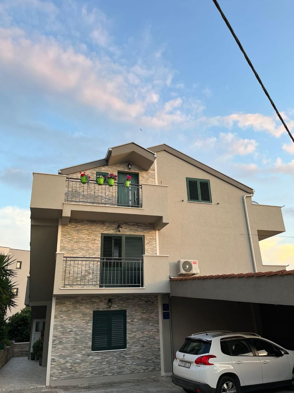 Apartmani MM Apartment in Okrug Gornji