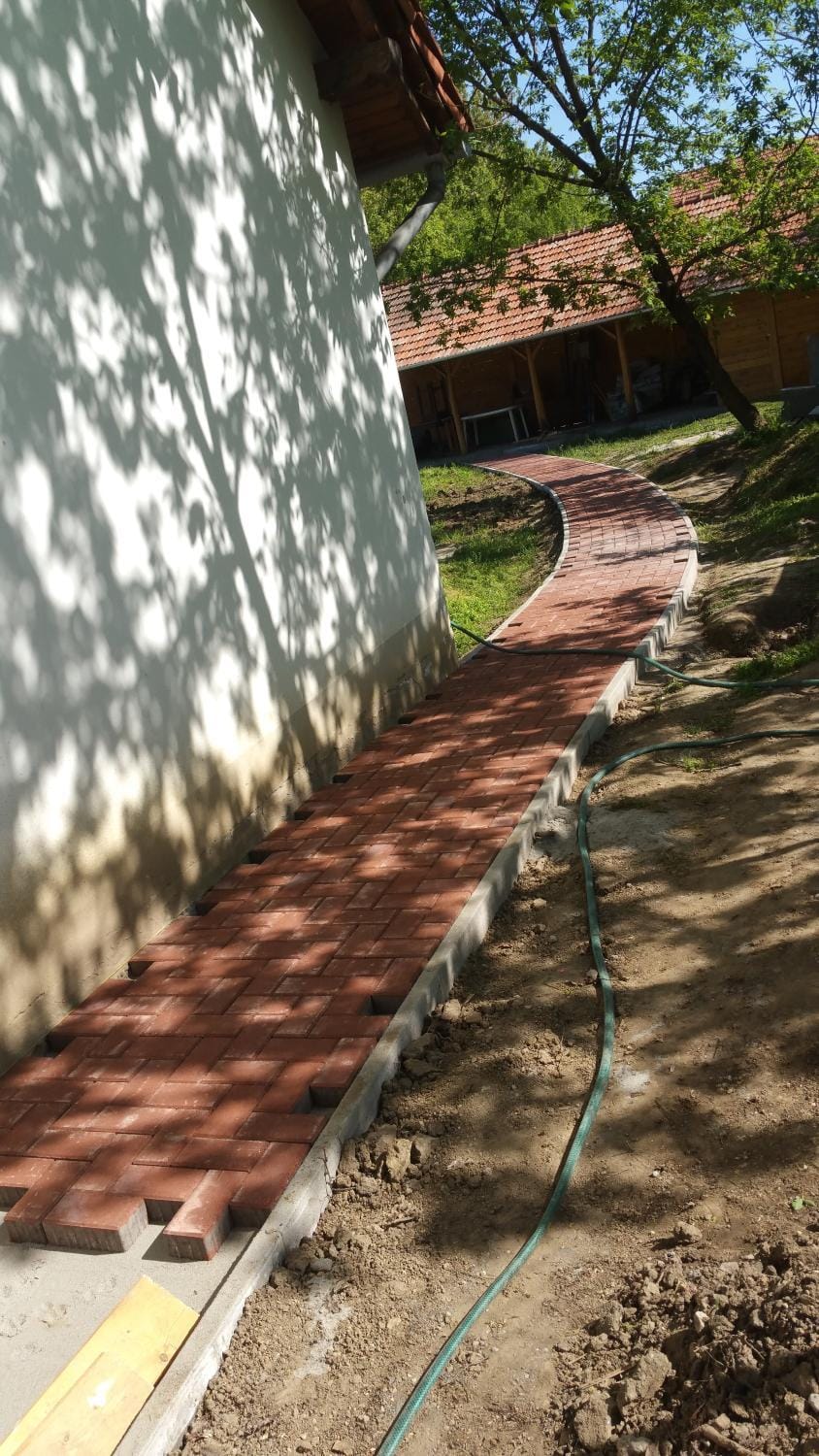 Garden, On site