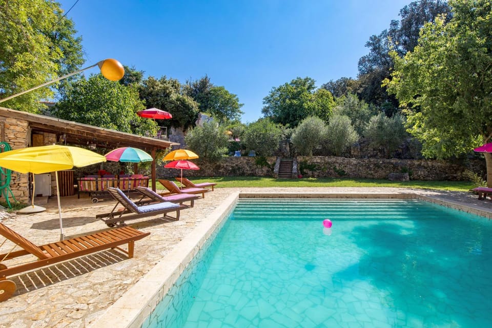 Holiday House Cave Romana House in Pula