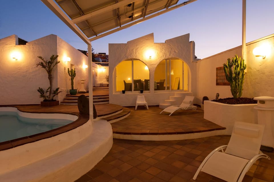 Patio, Night, Solarium, Pool view, Swimming pool, Swimming pool, Sunset, sunbed