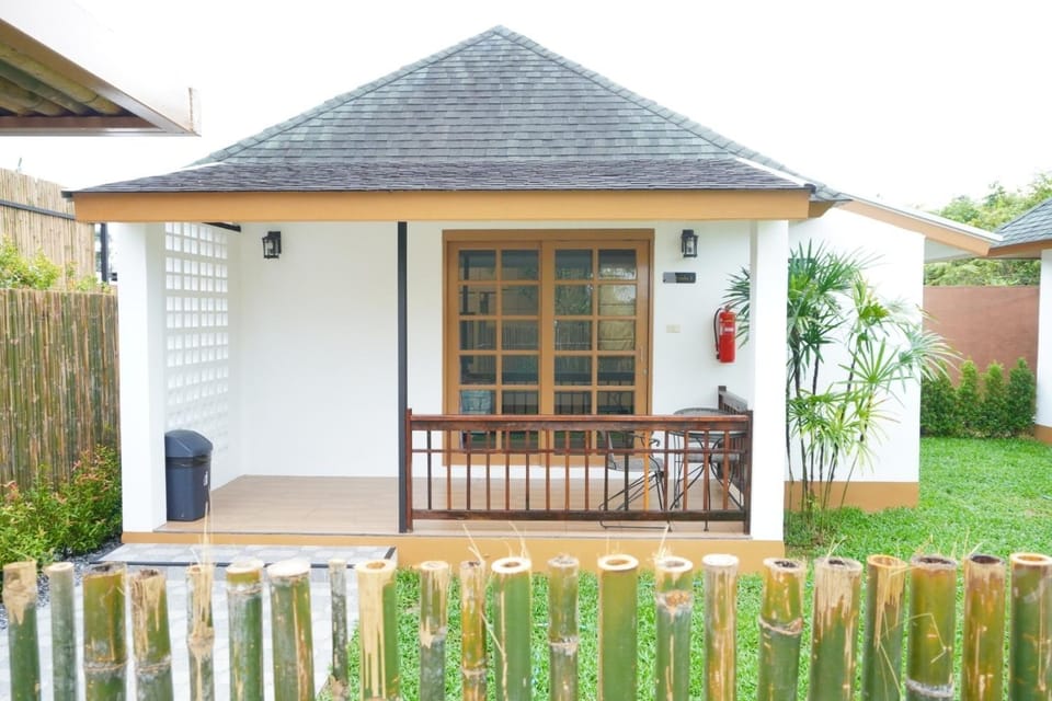 Property building, Garden, Garden view