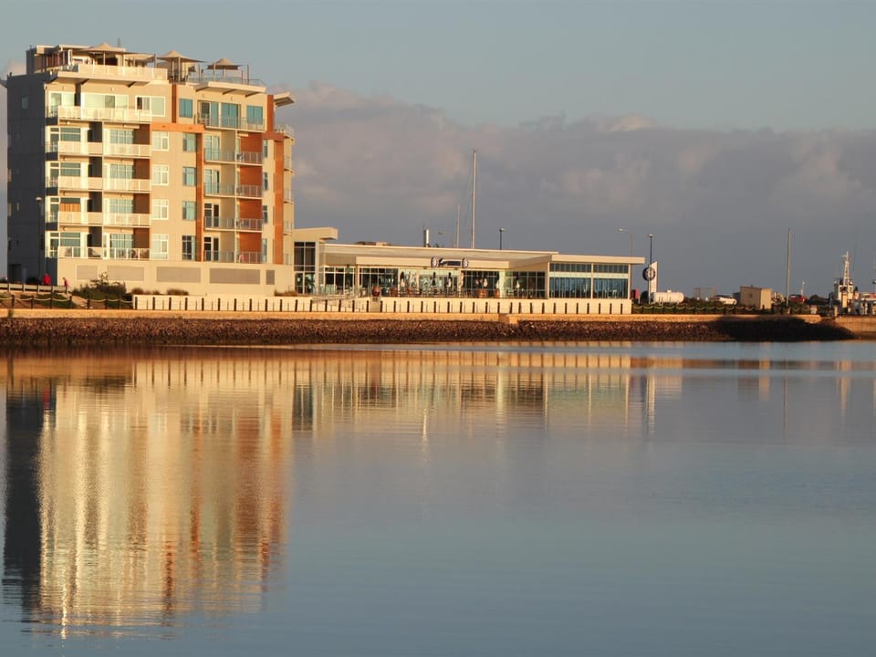 Off site, Fishing, View (from property/room), Beach, Evening entertainment, Landmark view, Sea view, Area and facilities, Entertainment, Lunch, Dinner