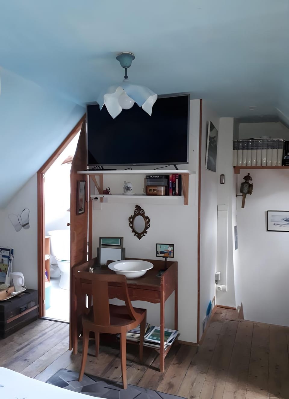 Property building, Living room