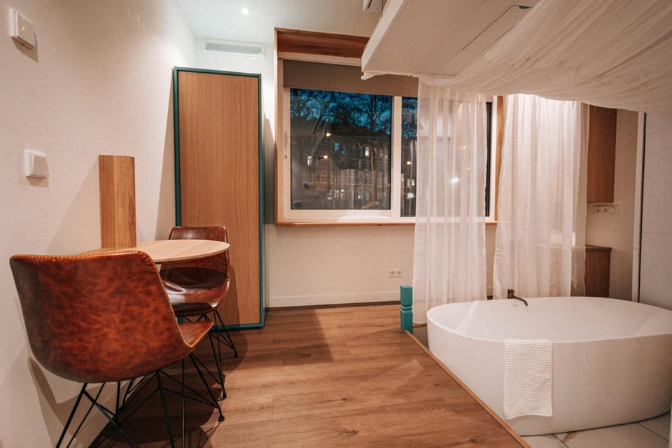 View (from property/room), Seating area, Bedroom, Bath