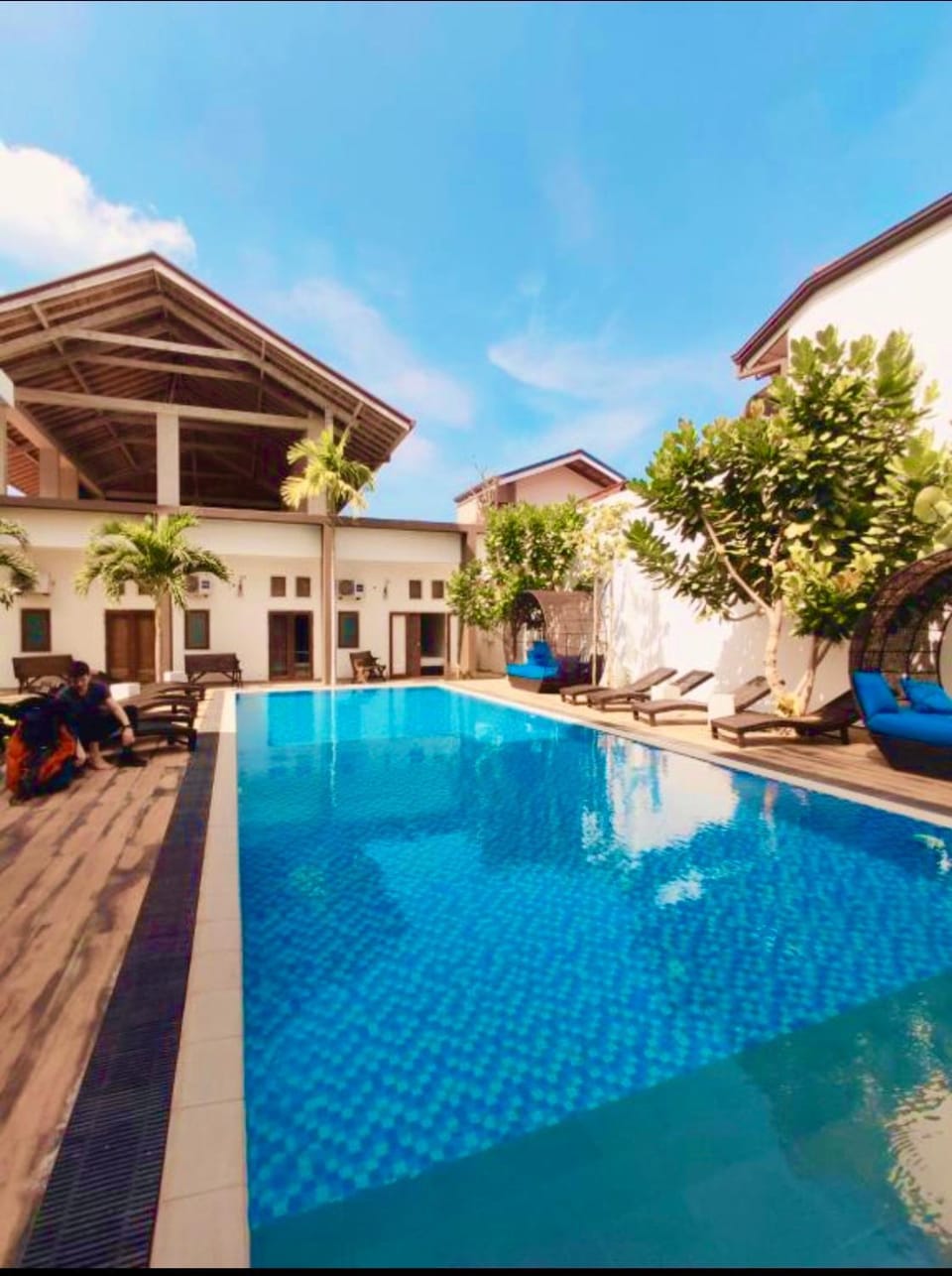 Property building, Swimming pool