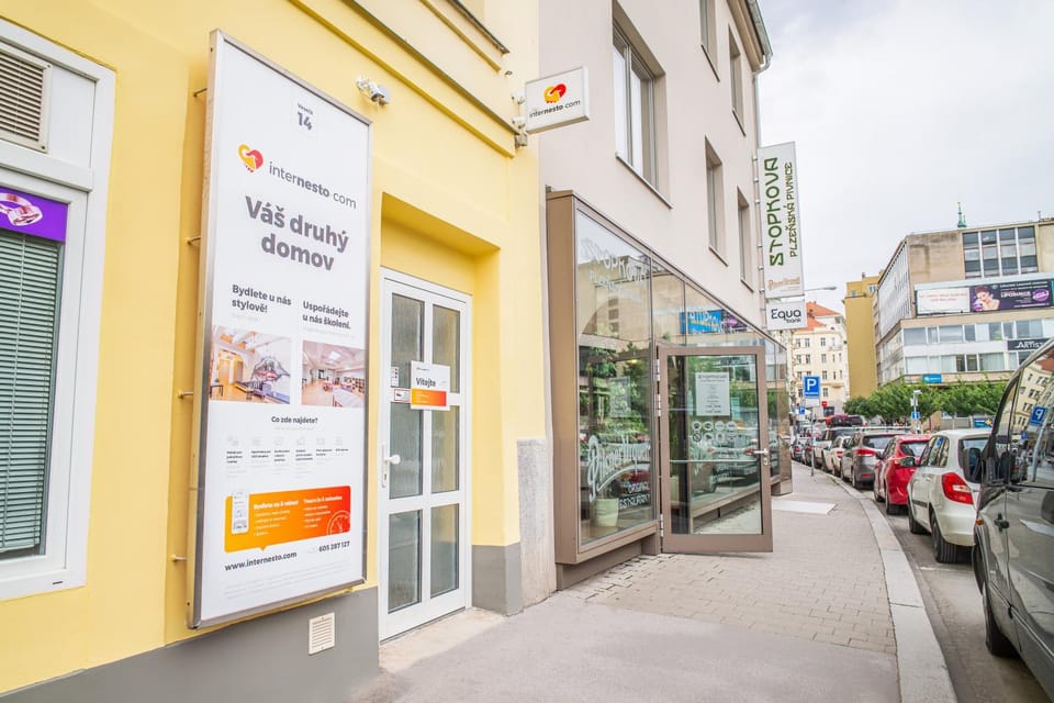 Property building, Facade/entrance