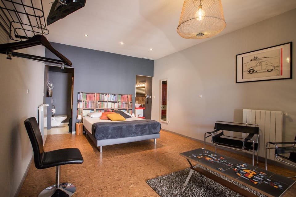 Photo of the whole room