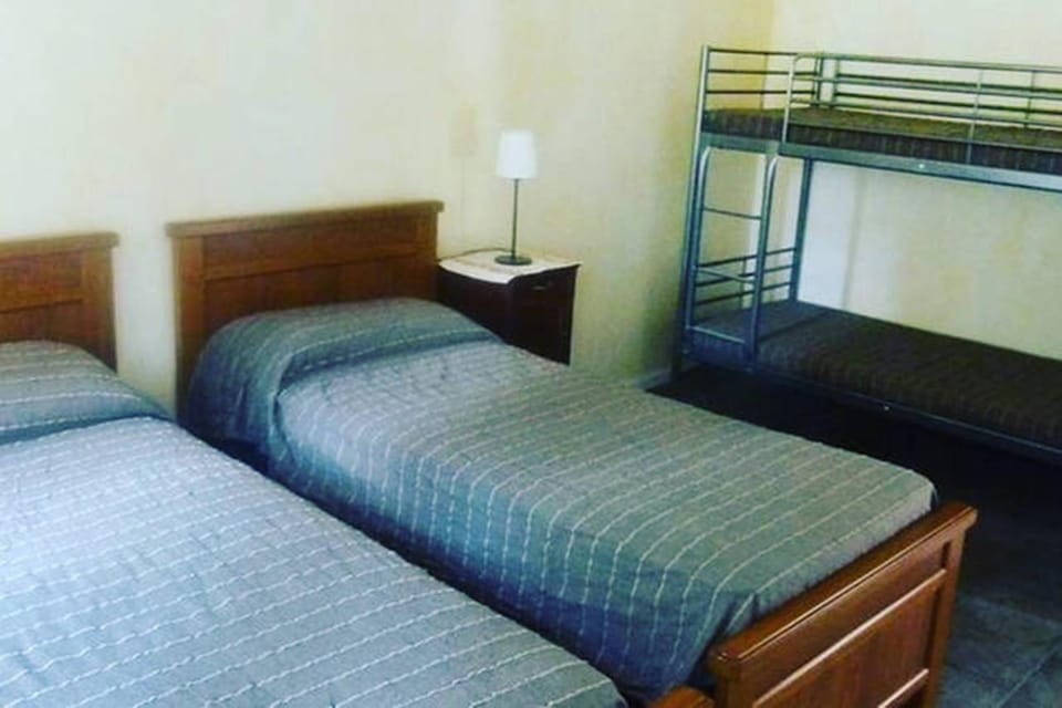 Bed, Bedroom, bunk bed