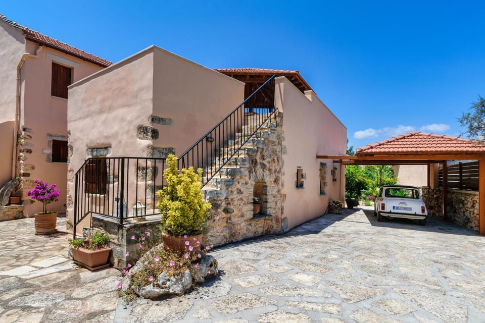 Property building, Day