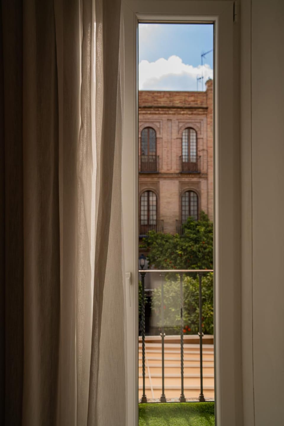 Day, View (from property/room), Balcony/Terrace, Landmark view