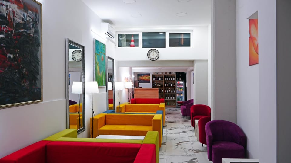 Lounge or bar