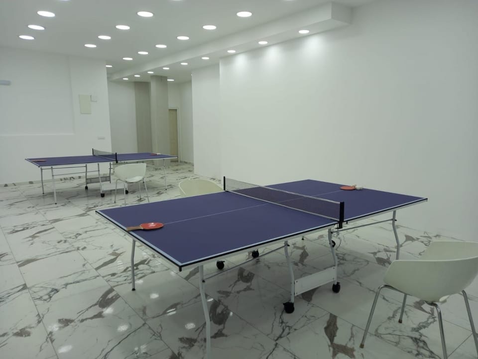 Game Room, Table tennis