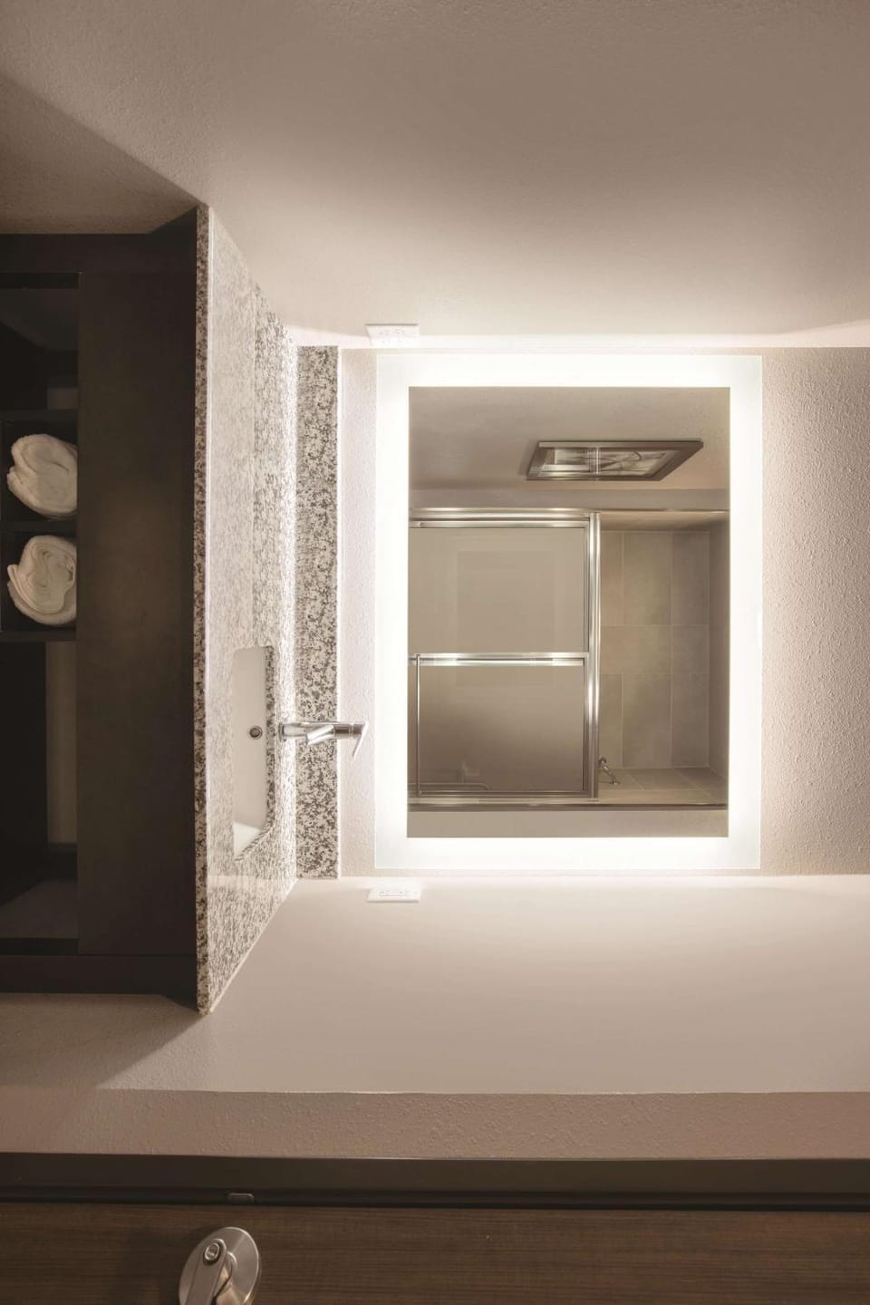 Photo of the whole room, On site