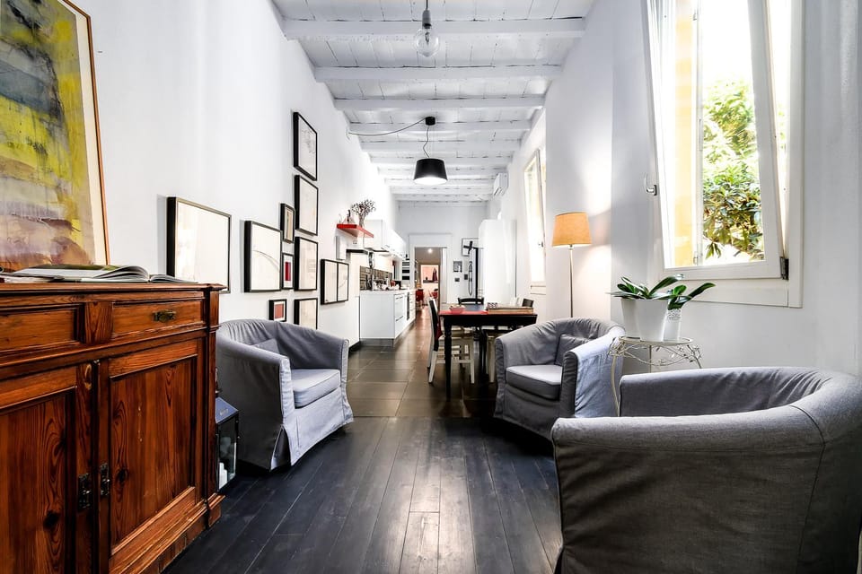 Living room, Communal kitchen