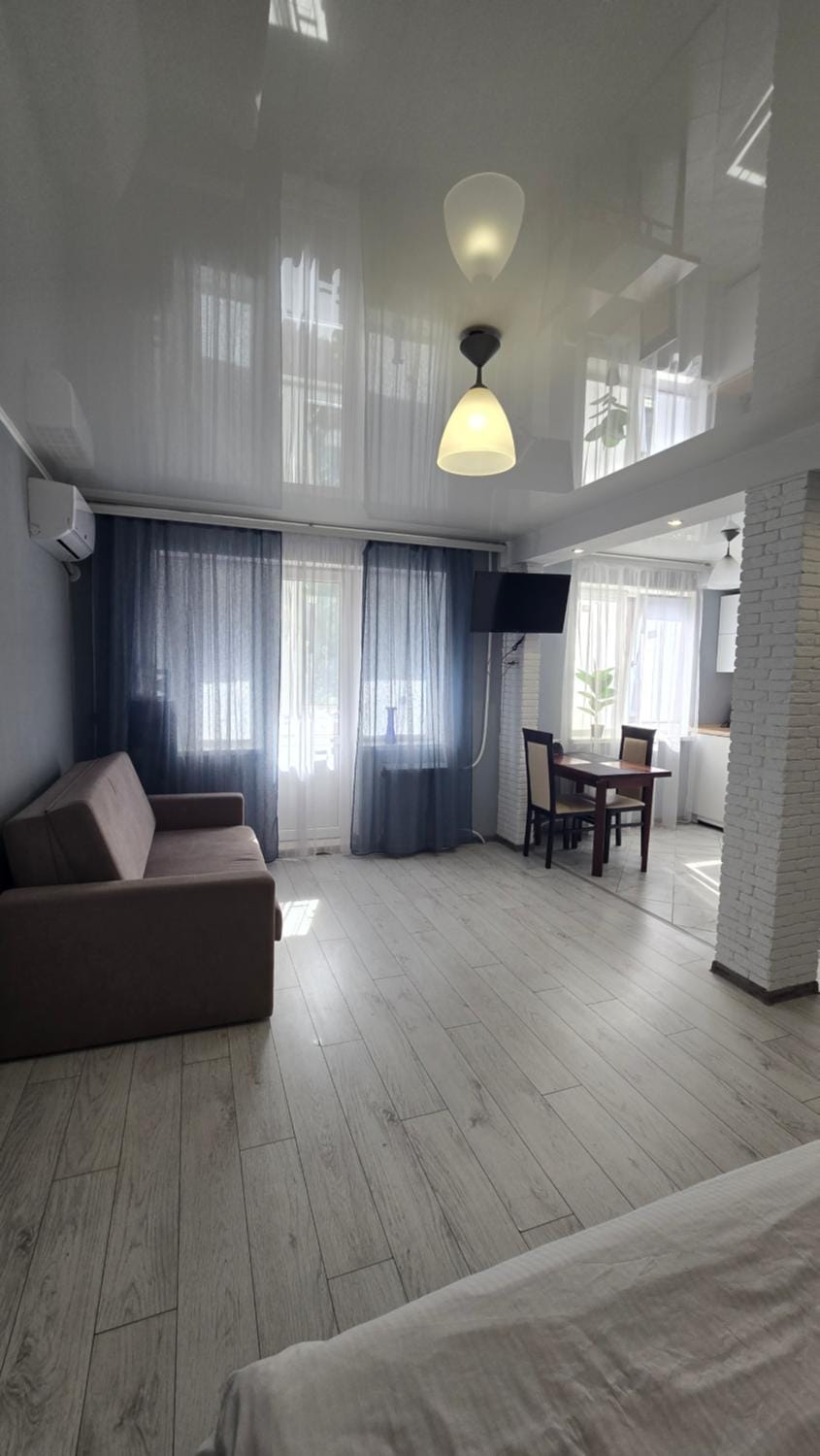 Apartaments on vulytsia Heroiv Ato 32 (97th Kvartal) Apartment in Dnipropetrovsk Oblast