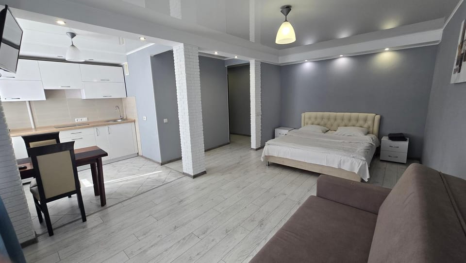 Apartaments on vulytsia Heroiv Ato 32 (97th Kvartal) Apartment in Dnipropetrovsk Oblast