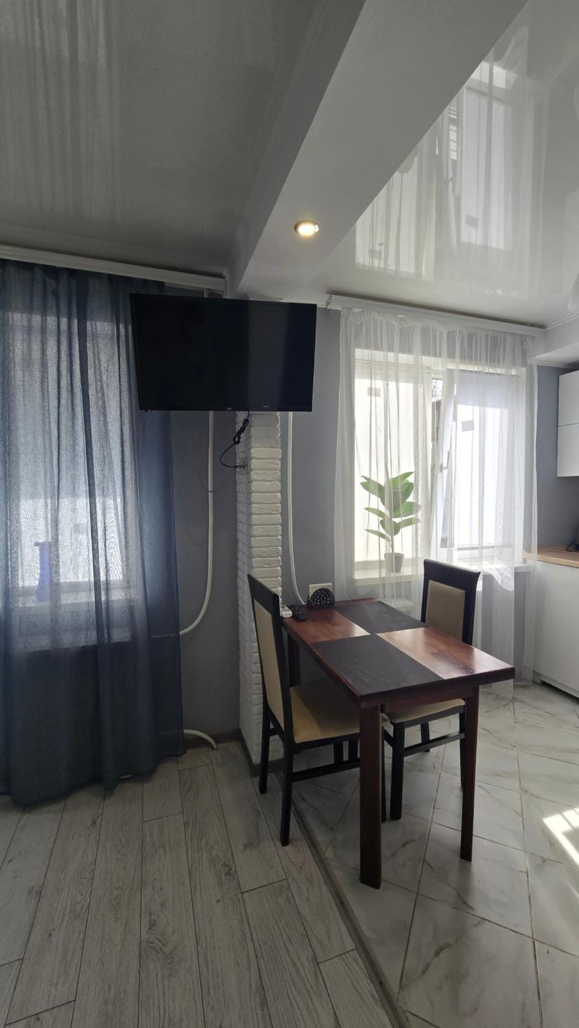 Apartaments on vulytsia Heroiv Ato 32 (97th Kvartal) Apartment in Dnipropetrovsk Oblast