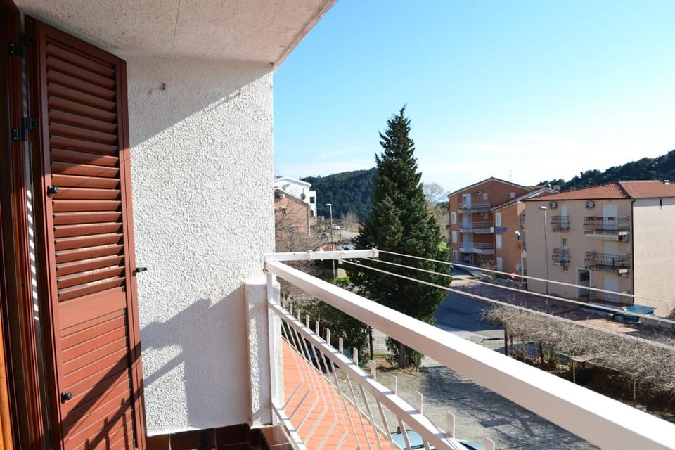 Balcony/Terrace, Sea view, Street view