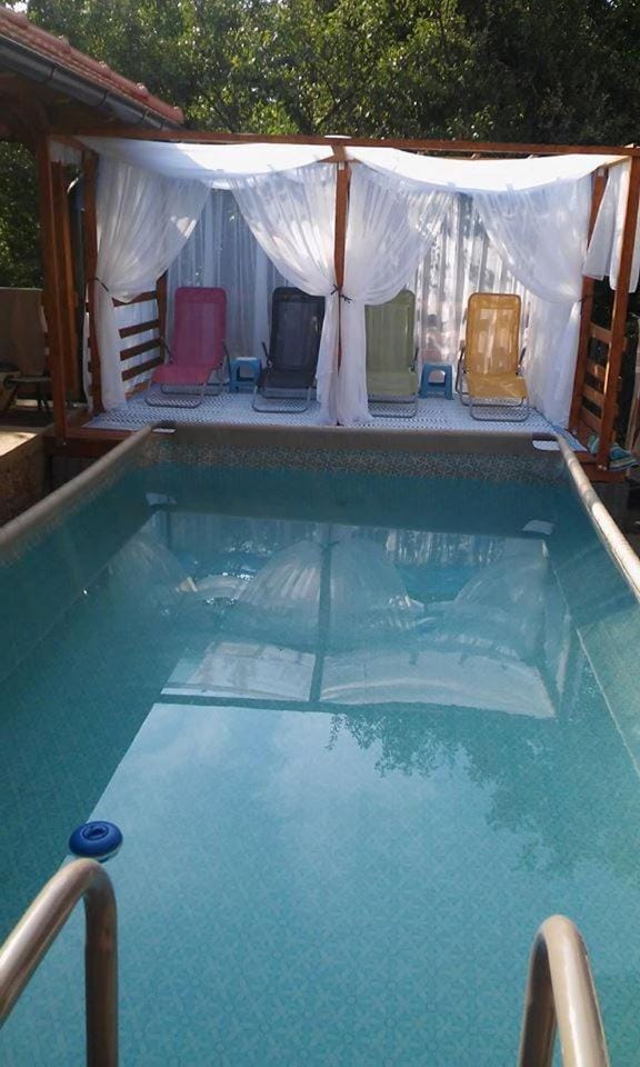 On site, Lake view, Pool view, Swimming pool, Swimming pool