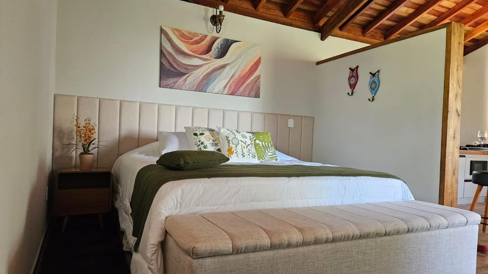 Bed, Photo of the whole room, Bedroom