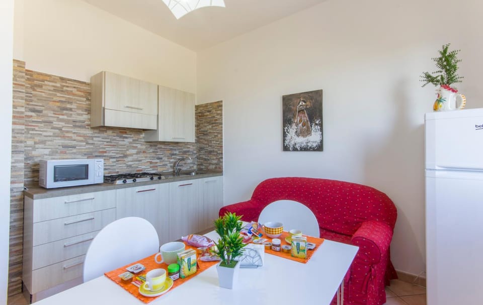 TV and multimedia, Kitchen or kitchenette, Dining area