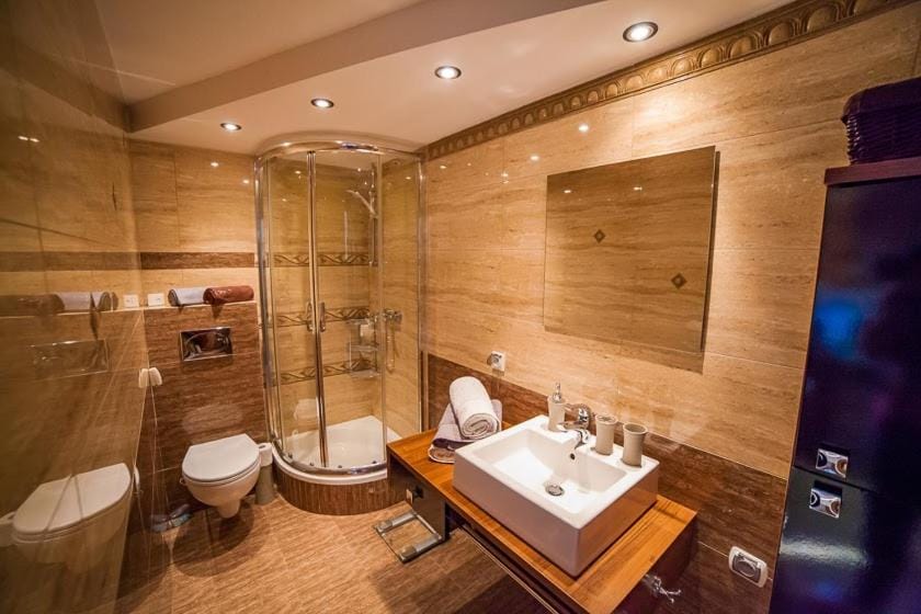 Shower, Bathroom