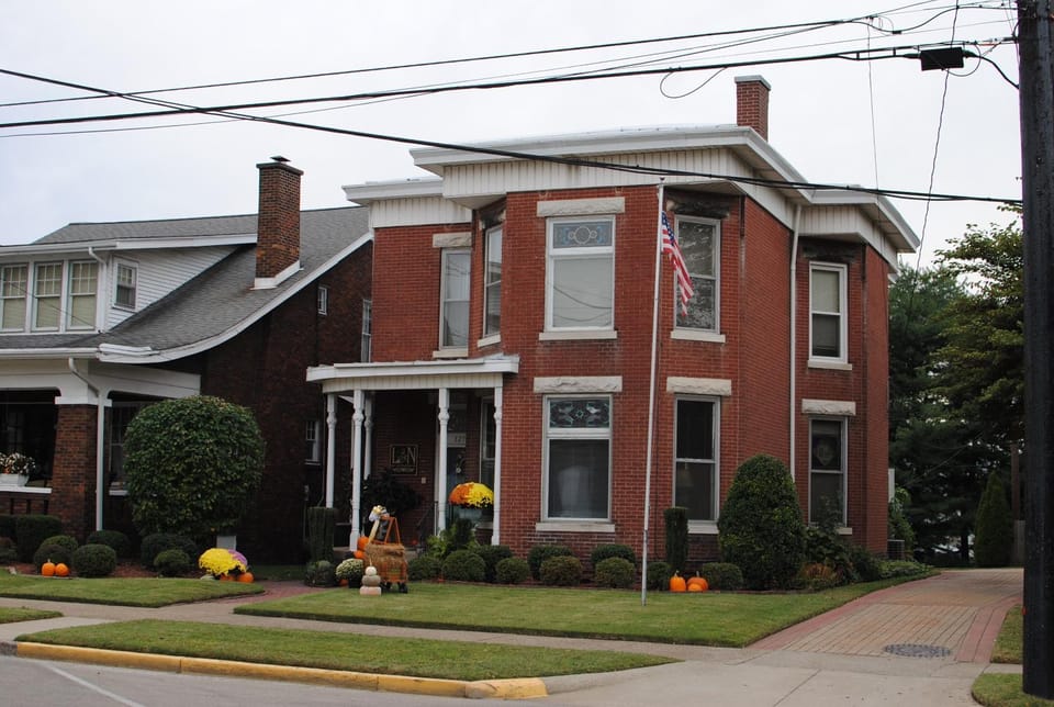 Facade/entrance, Autumn