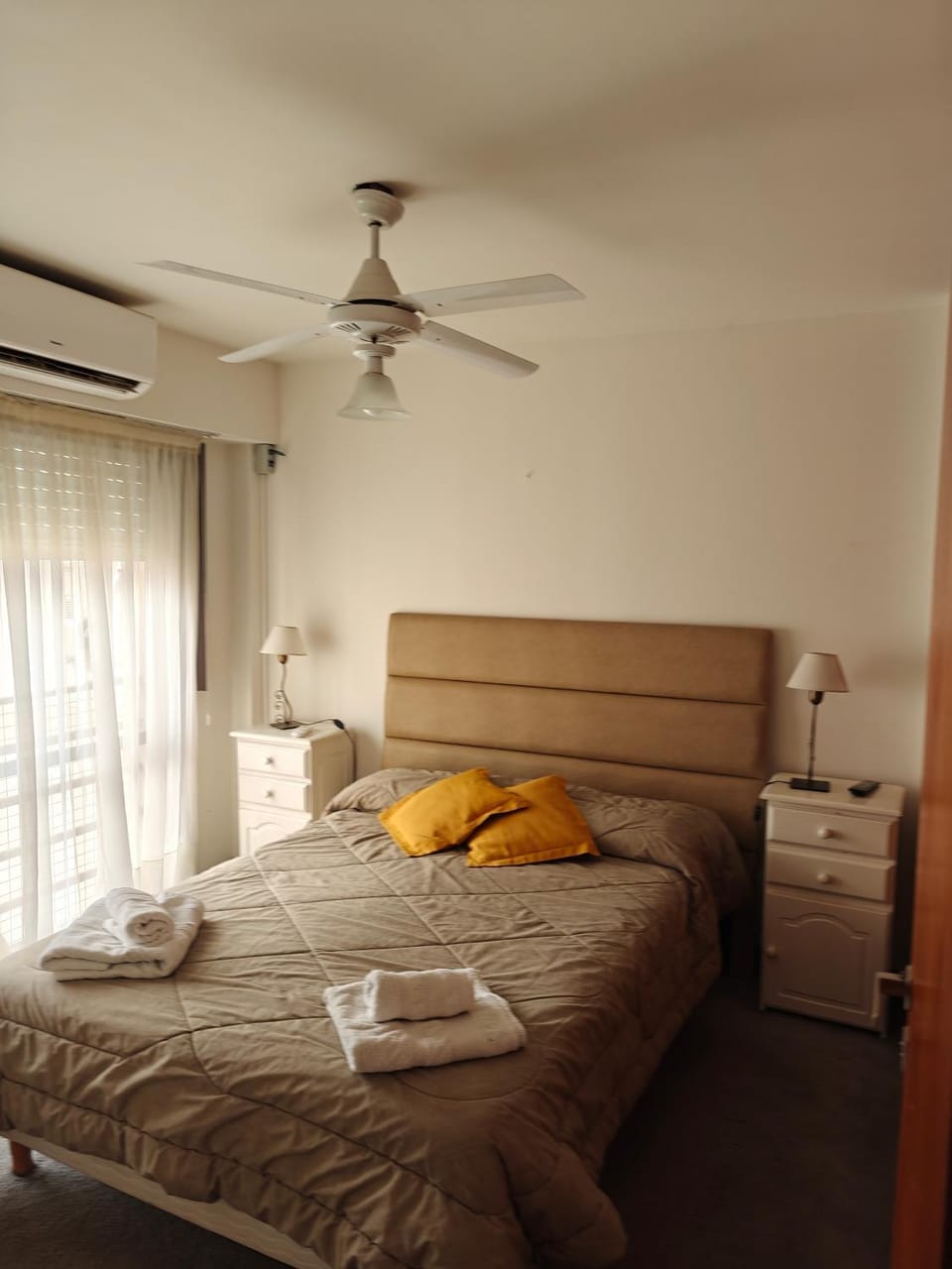 Departamento amoblado en pleno centro, con cochera Apartment in Bahía Blanca