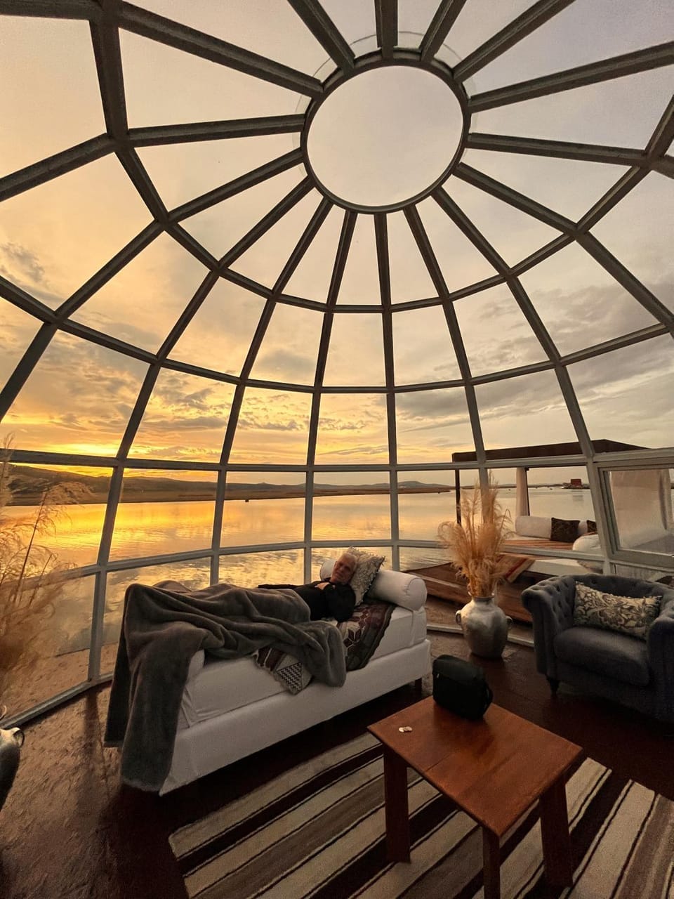 Natural landscape, Photo of the whole room