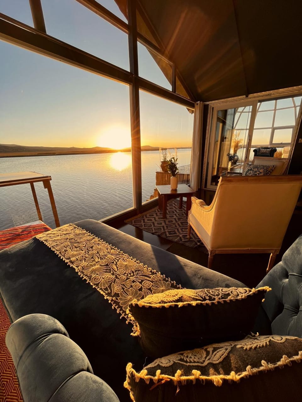Natural landscape, View (from property/room), Living room, Bedroom, Sunrise, Sunset