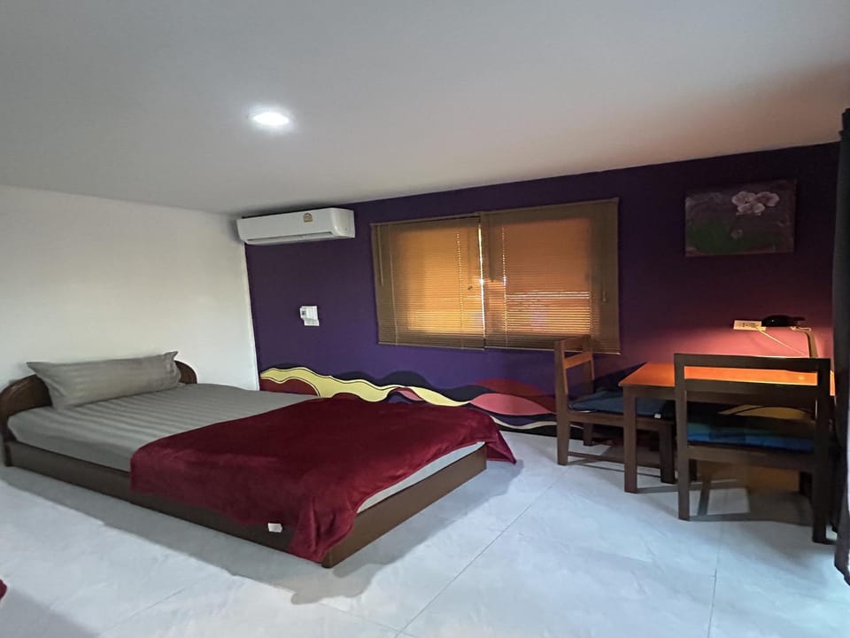 Bed, Bedroom, air conditioner