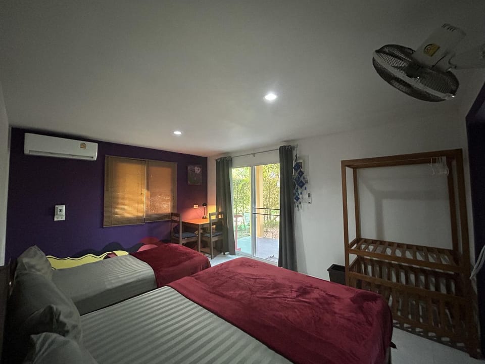 Bed, Bedroom, air conditioner
