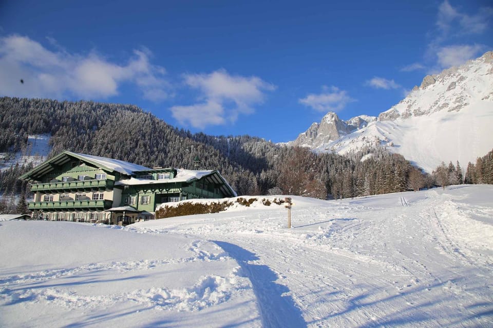 Property building, Natural landscape, Winter