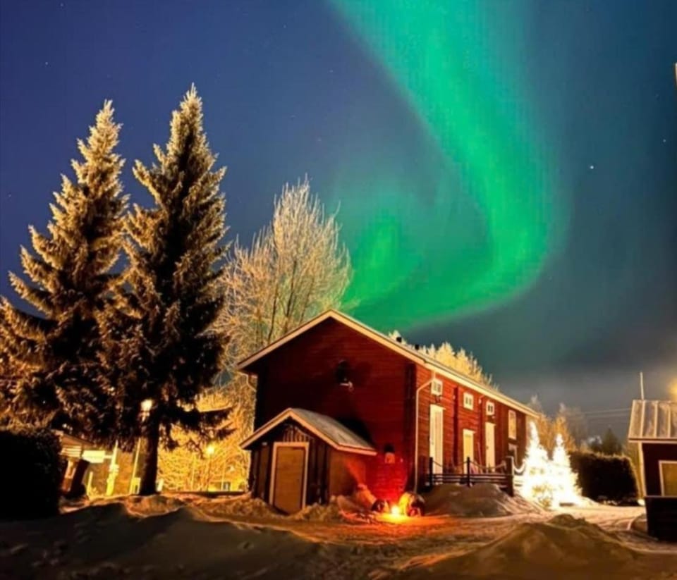 Property building, Natural landscape, Winter