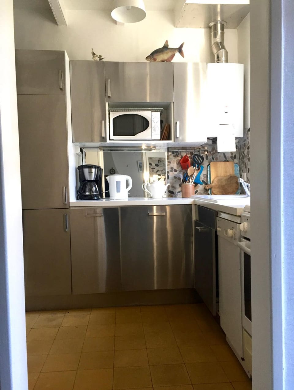 Kitchen or kitchenette