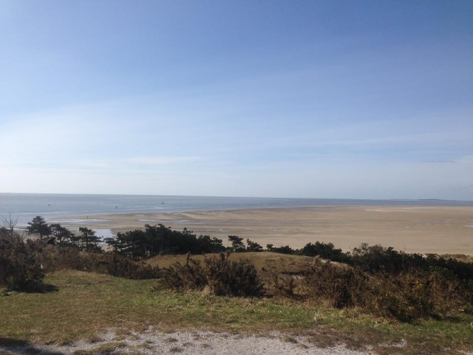 Nearby landmark, Neighbourhood, Natural landscape, Beach