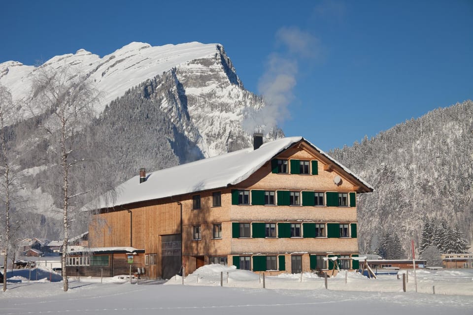 Facade/entrance, Winter
