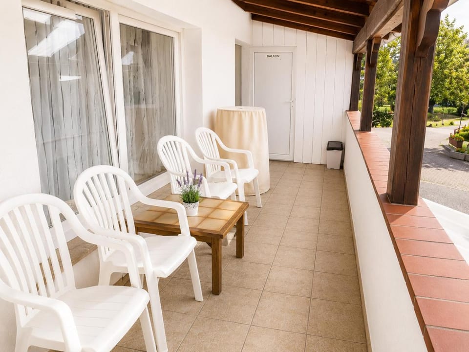 Patio, View (from property/room), Balcony/Terrace, Seating area
