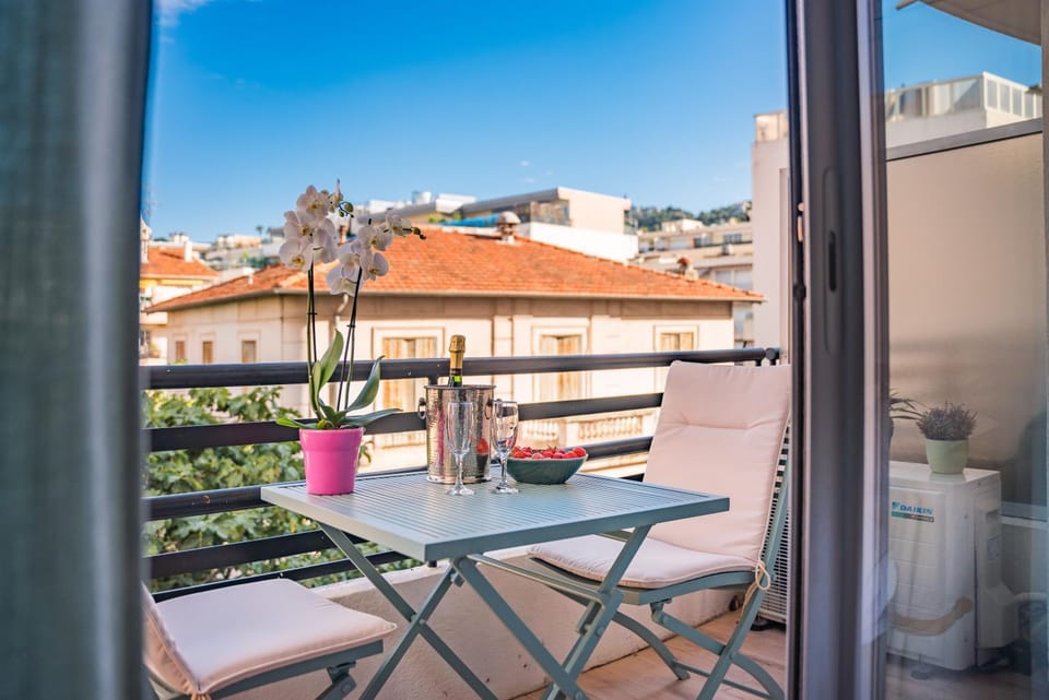 STUDIO by the croisette Apartment in Cannes