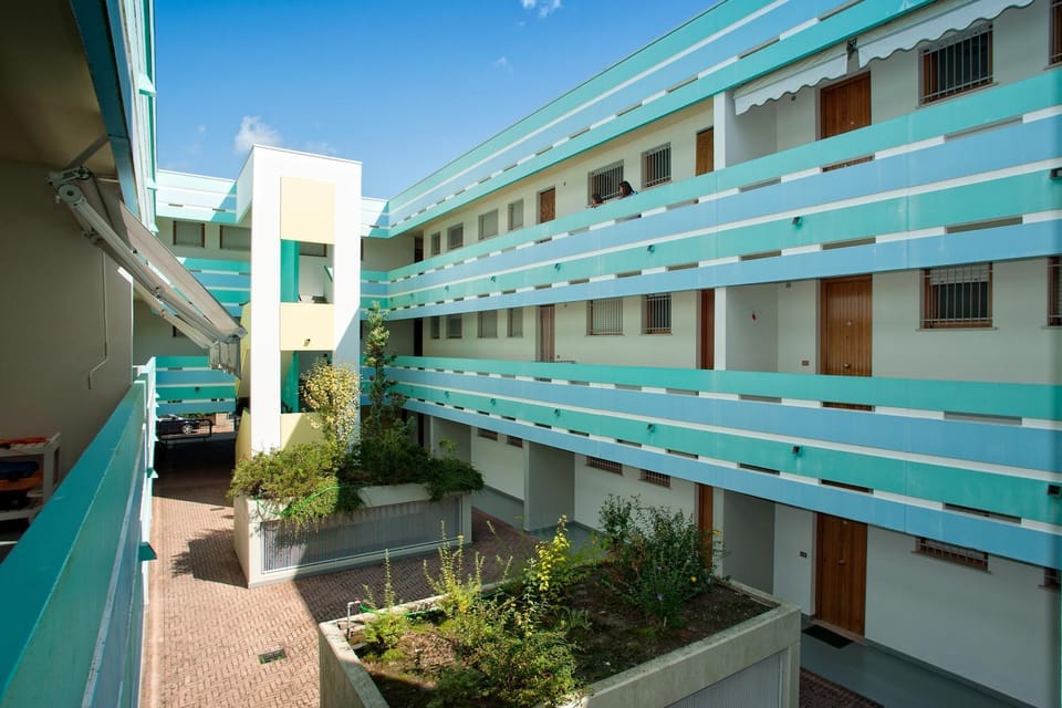 Property building, Facade/entrance