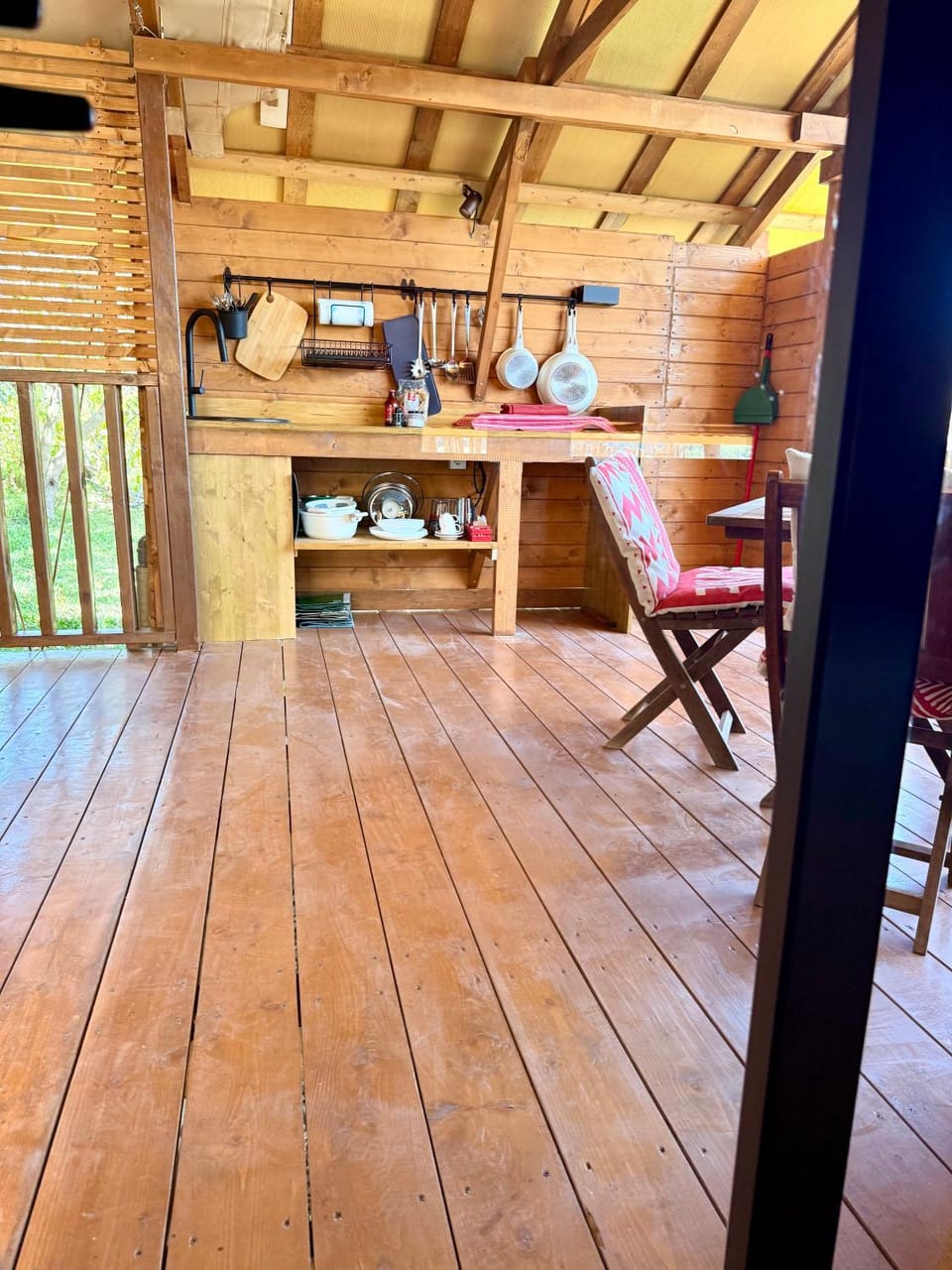 Patio, Dining area