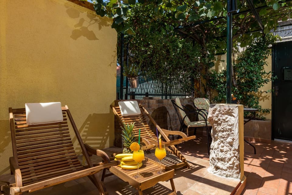Patio, Balcony/Terrace