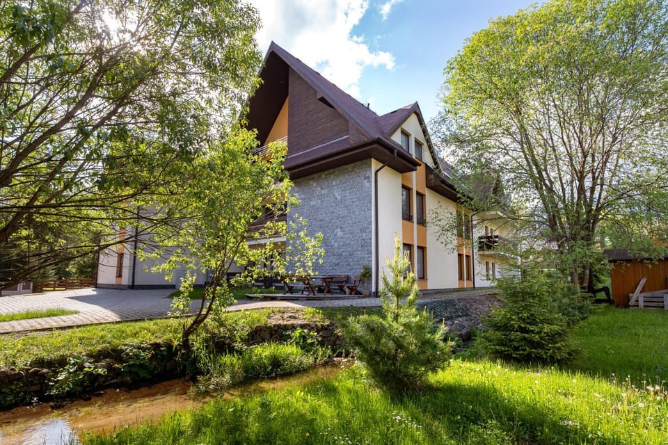 Property building, Spring, Garden view