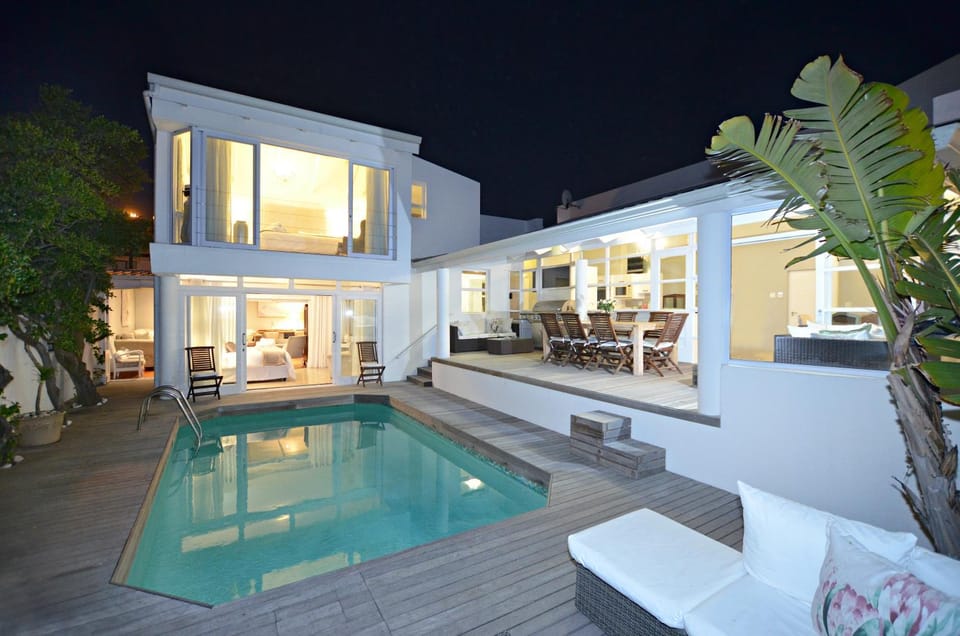 Property building, Patio, Swimming pool