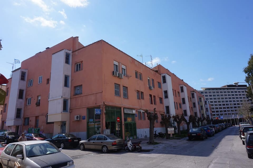 Property building, Neighbourhood
