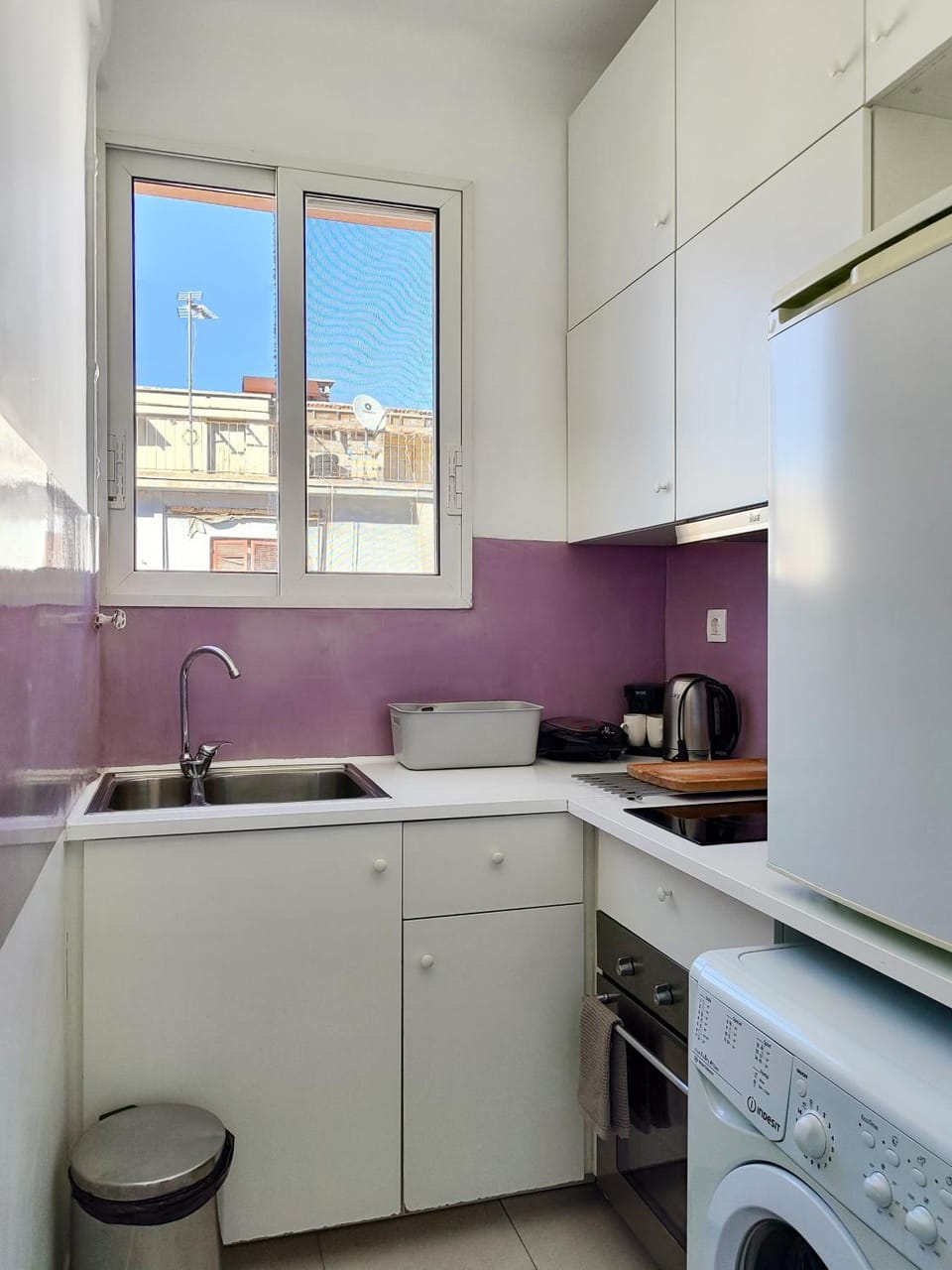 Coffee/tea facilities, washing machine, kitchen